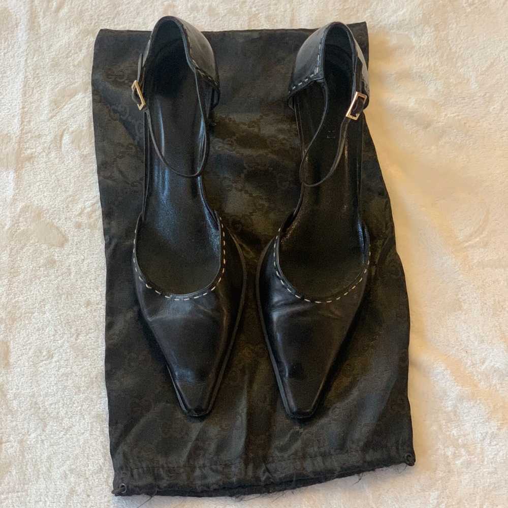 Gucci Vintage Black Leather Mary Jane Heel Pumps w/White Stitching Detail Sz10.5
